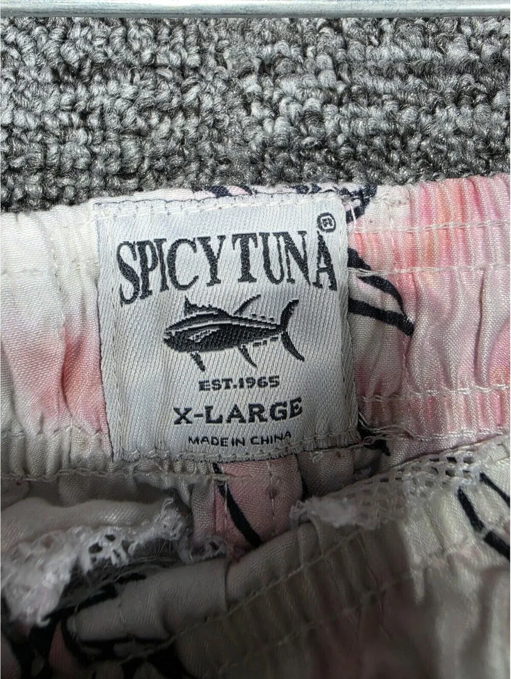 Spicy Tuna Men's Pineapple Print Swim Shorts XL White Pink Black Mesh Lined